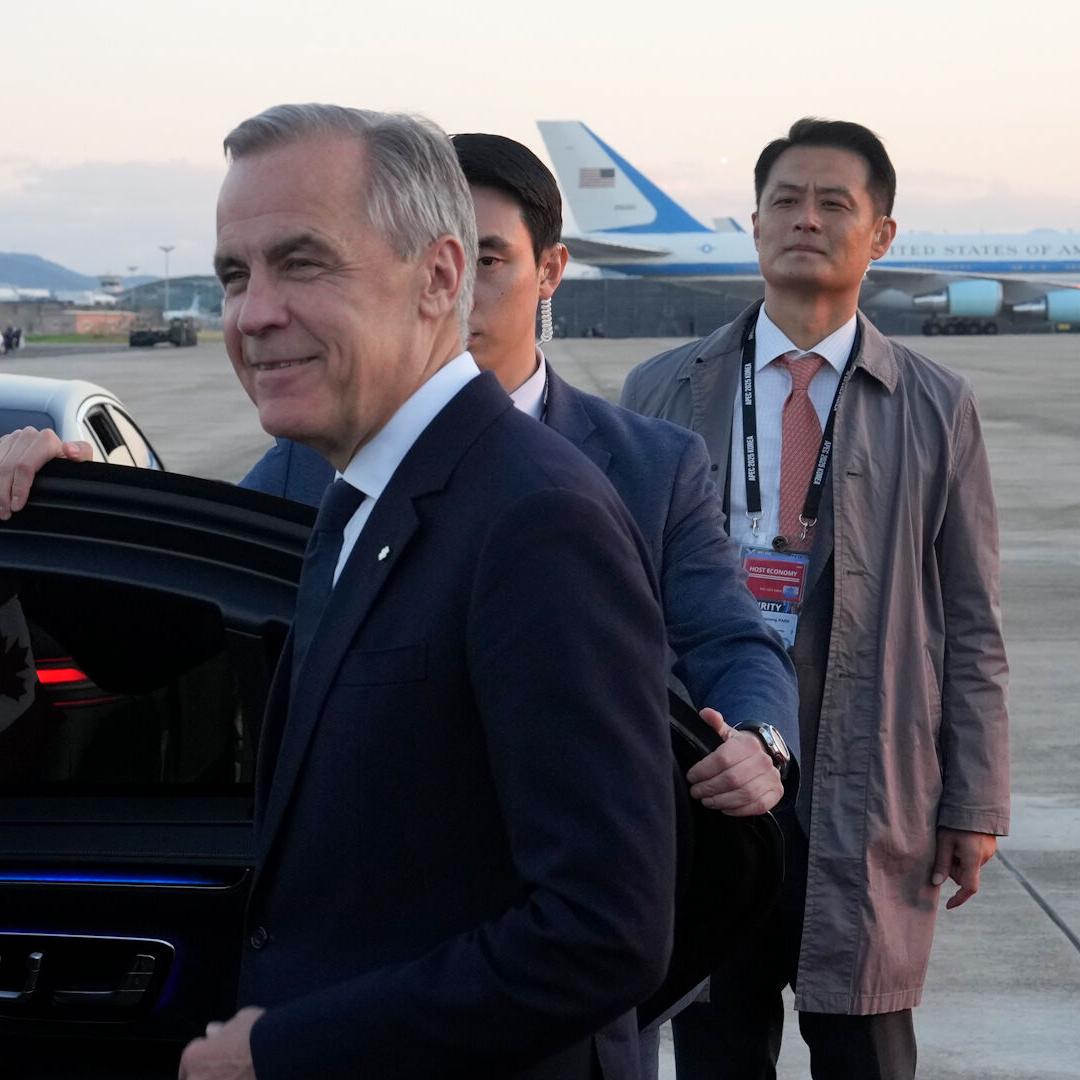 Prime Minister Mark Carney arrives in South Korea